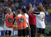 乐鱼体育地址-荷兰联赛最新战况曝光，争夺冠军激烈