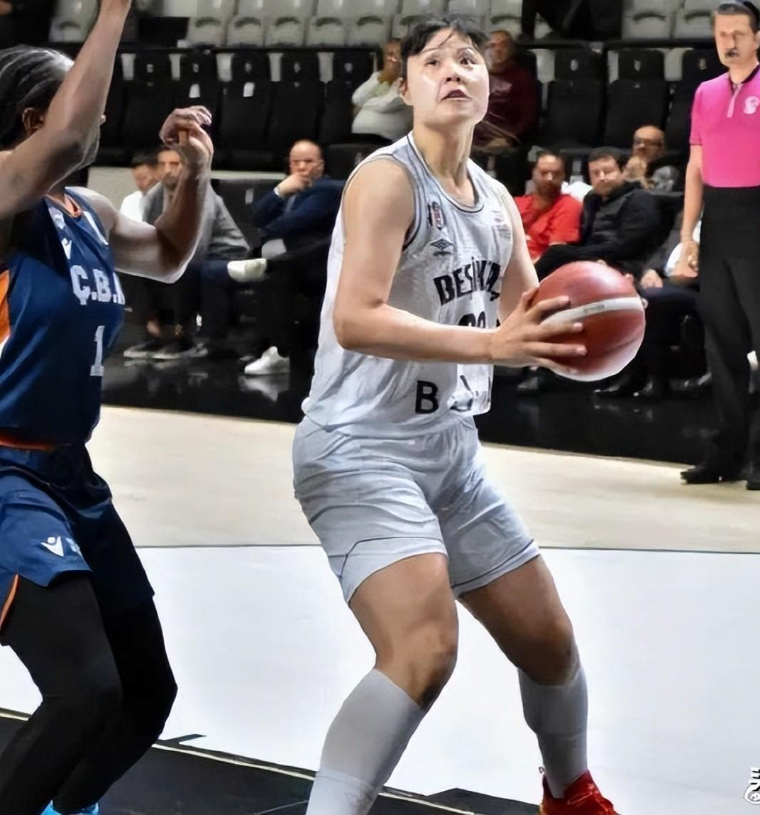 瓦朗谢纳队大放异彩，成功战胜对手的简单介绍