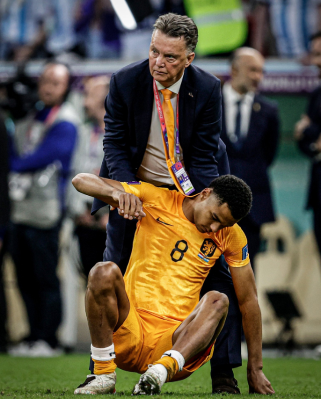 瓦朗谢纳队大放异彩，成功战胜对手的简单介绍