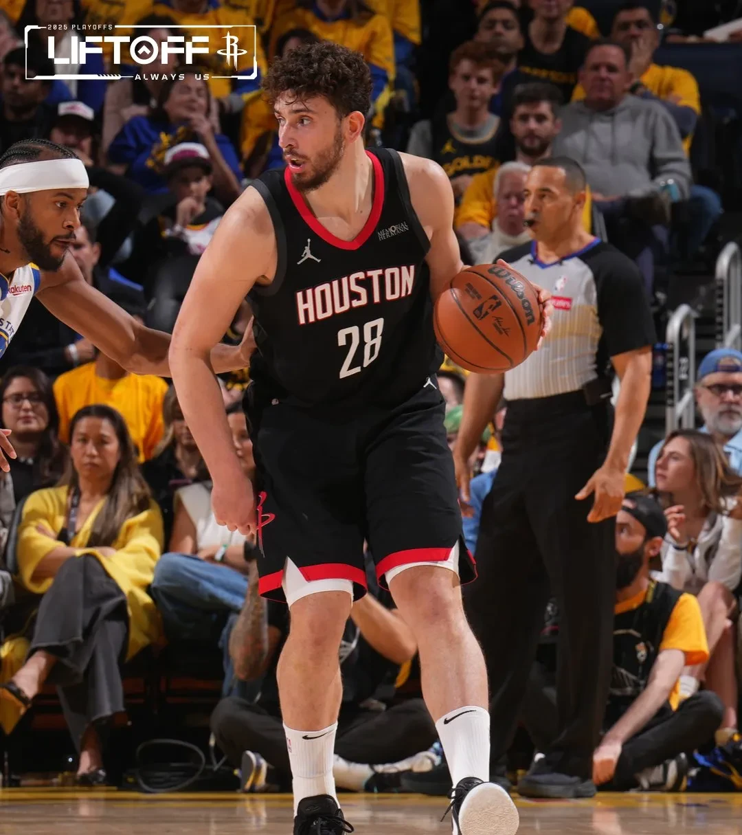 火箭球员受伤下场，球队晋级前景蒙上阴影的简单介绍