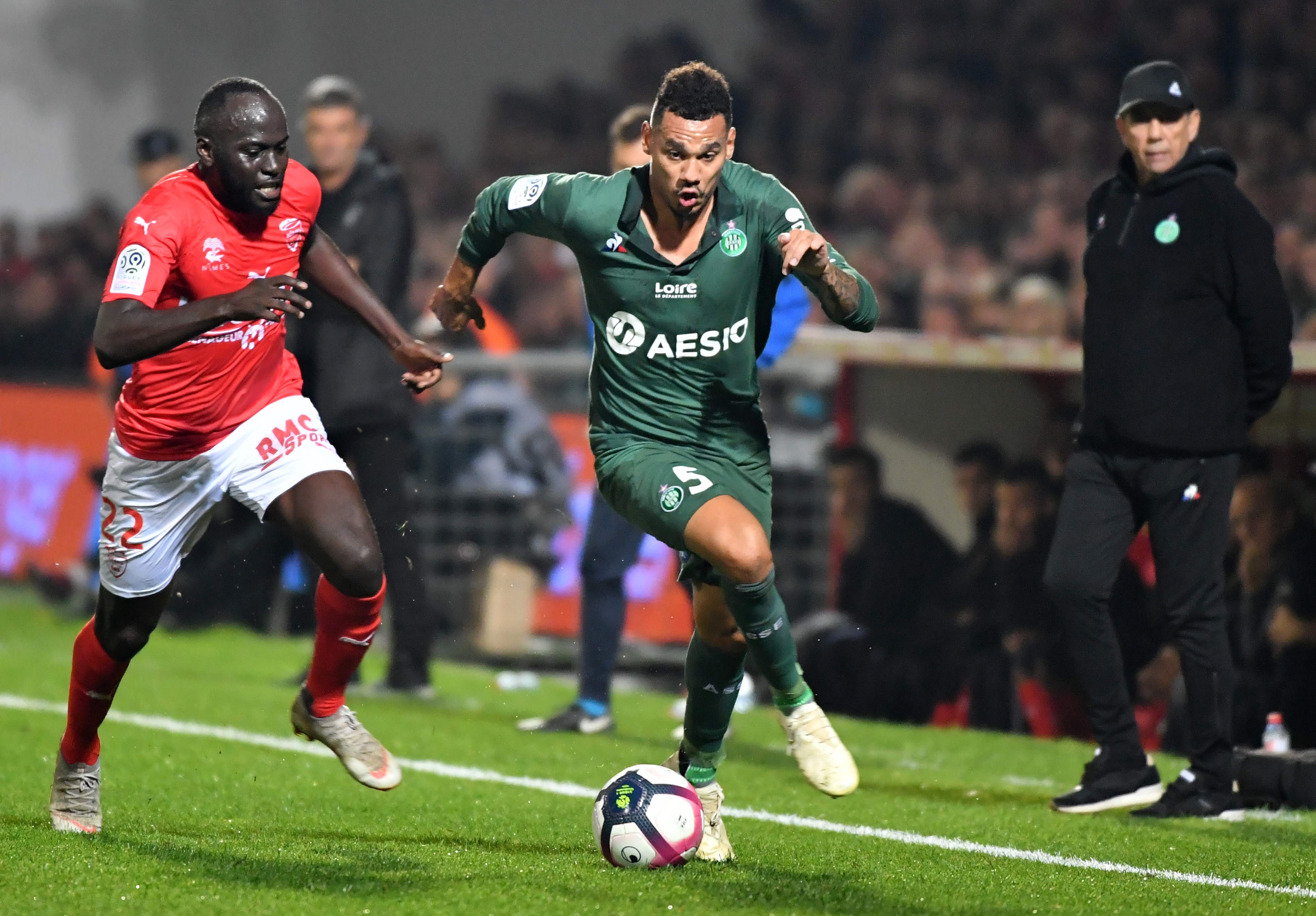 瓦朗谢纳继续不败，主场战胜亚眠队的简单介绍