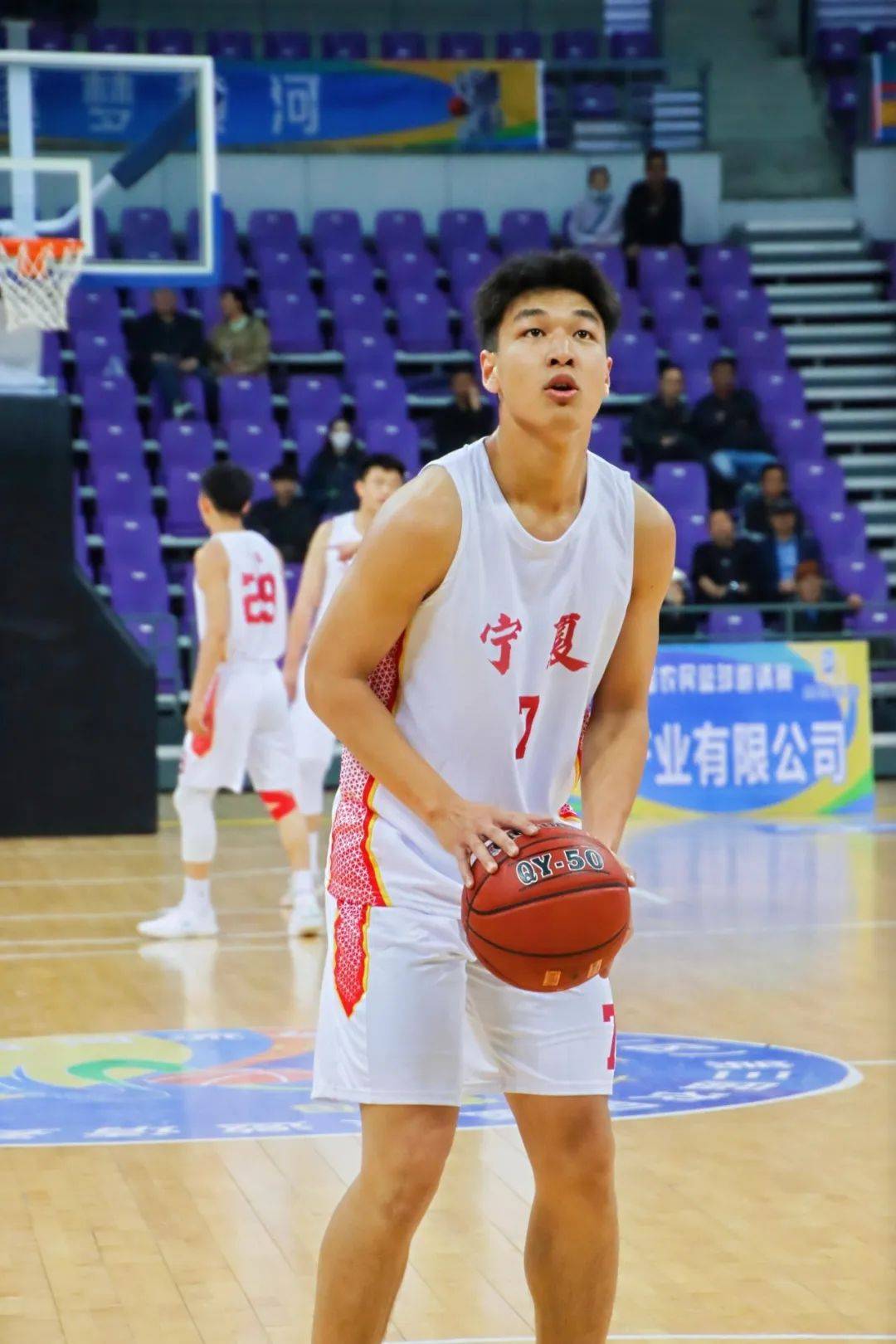 宁夏队在场上斗志昂扬，获得胜利的简单介绍